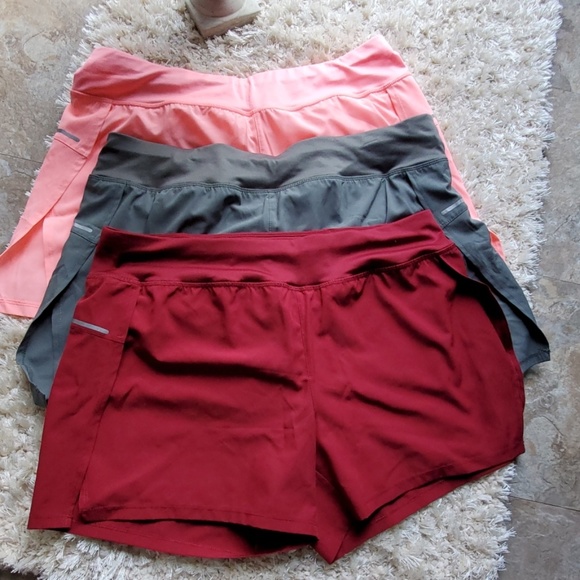 AVIA Pants - NWOT AVIA WORKOUT SHORTS 💥